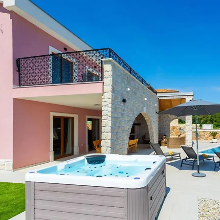 Pet Friendly In With Wifi *